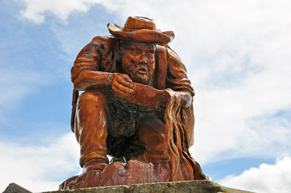 carving at Dedication Park